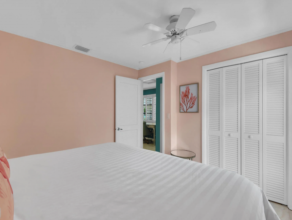 Beachfront Luxury Vacation Home in Naples Sleeps 10